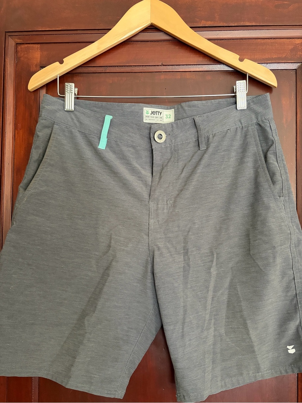 Jetty Men's Gray Performance Shorts